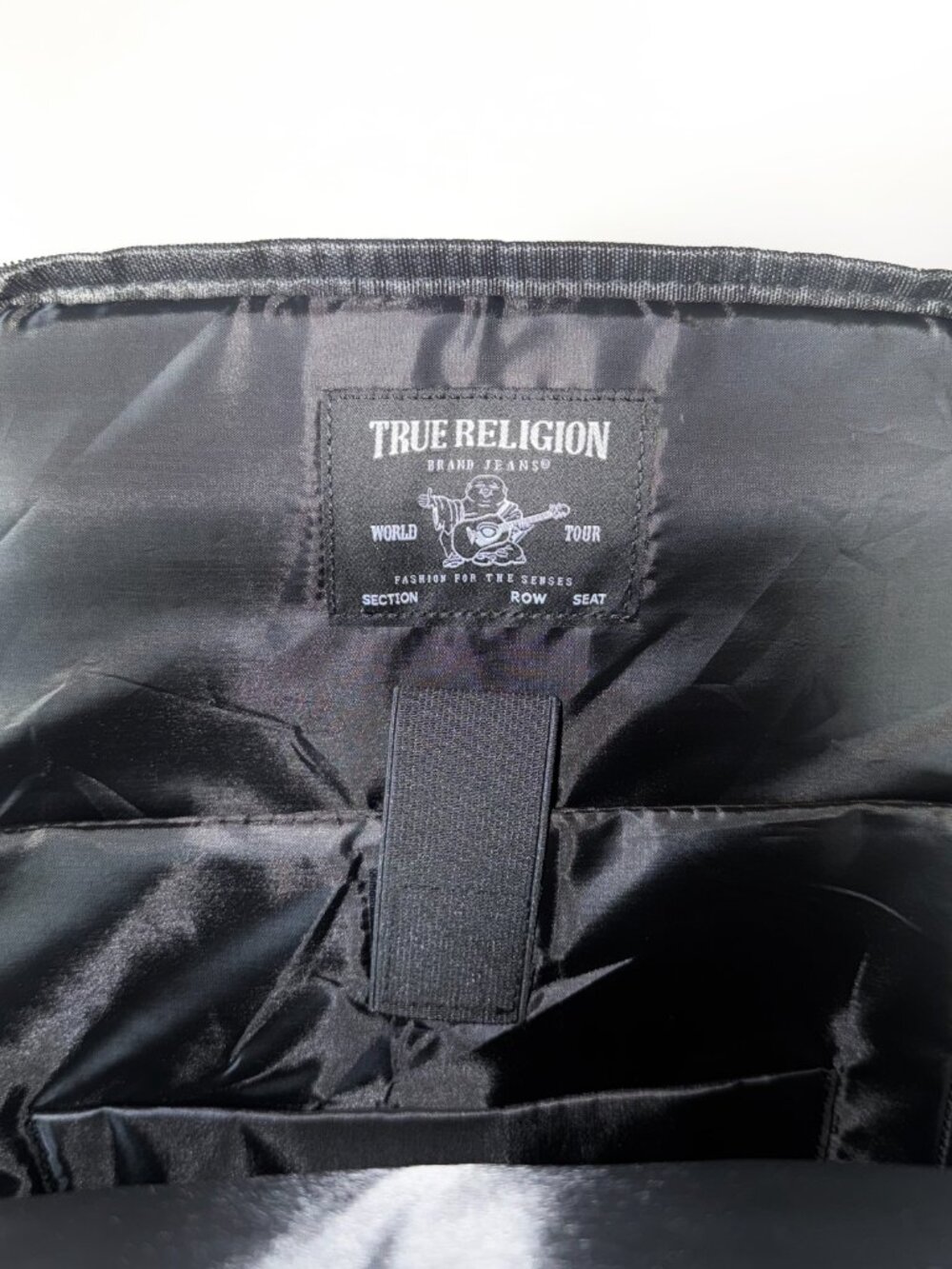 True Religion Will travel backpack in black with a volume of 23 l - Picture 6 of 13